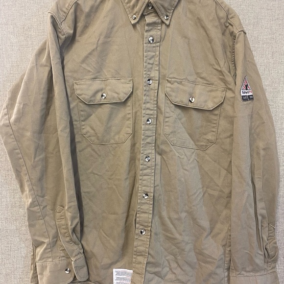 Bulwark FR Shirt Mens L Button Down L/S Fire Rest Cat 2 2112 Tan (2) - Picture 5 of 10